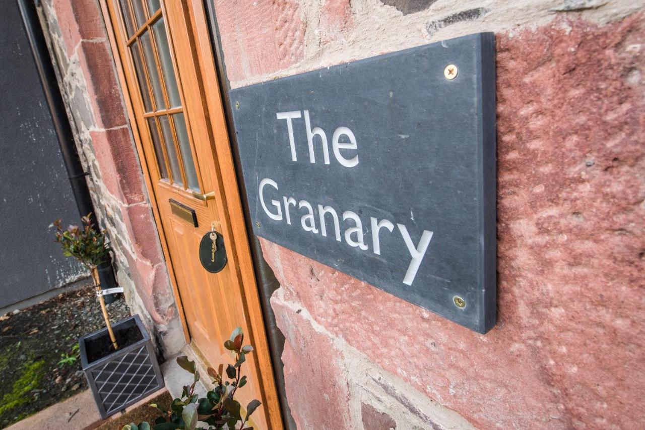 Vila The Granary With Hot Tub Forgandenny Exteriér fotografie
